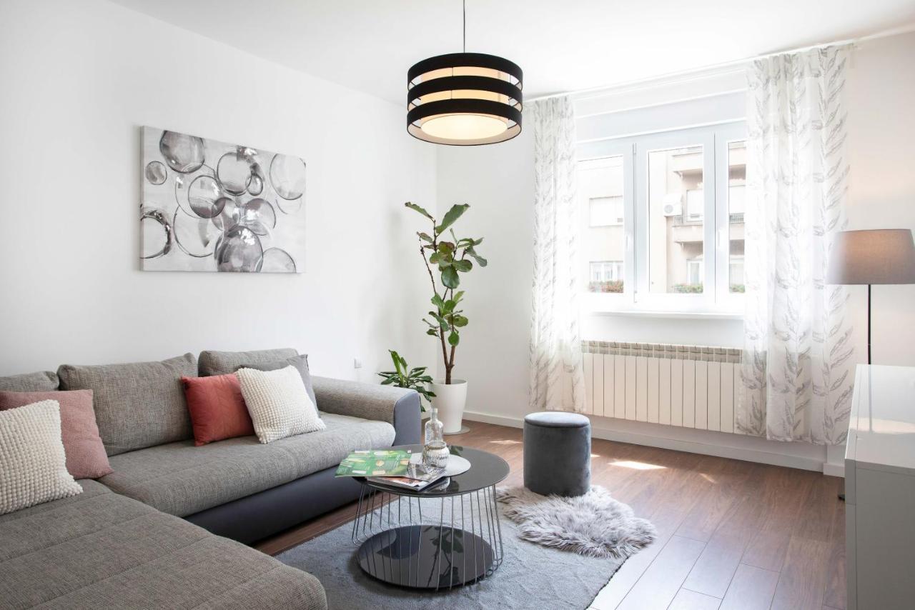 Sunny 2Bdr Apartment With A Balcony Zagabria Esterno foto