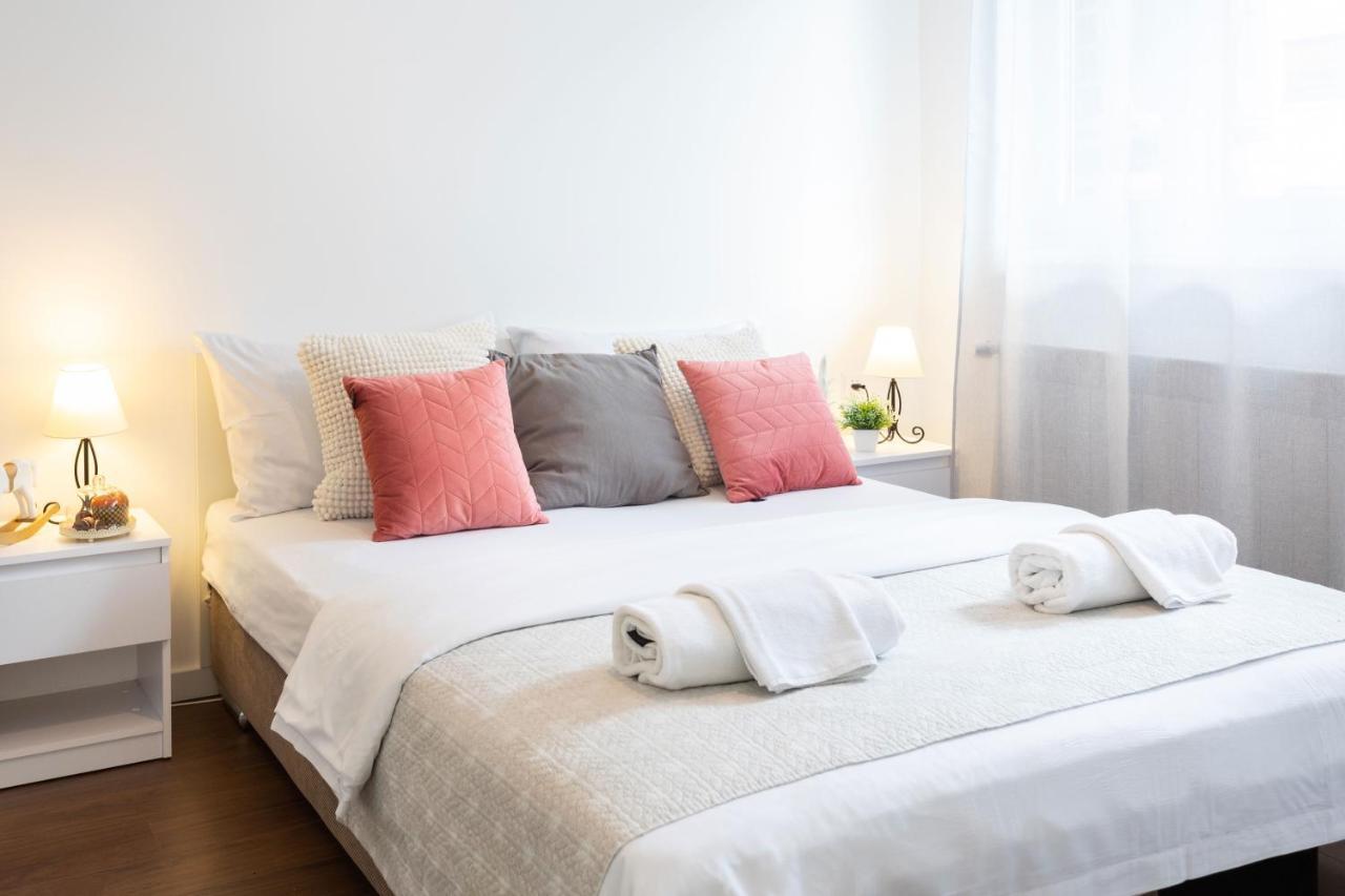 Sunny 2Bdr Apartment With A Balcony Zagabria Esterno foto