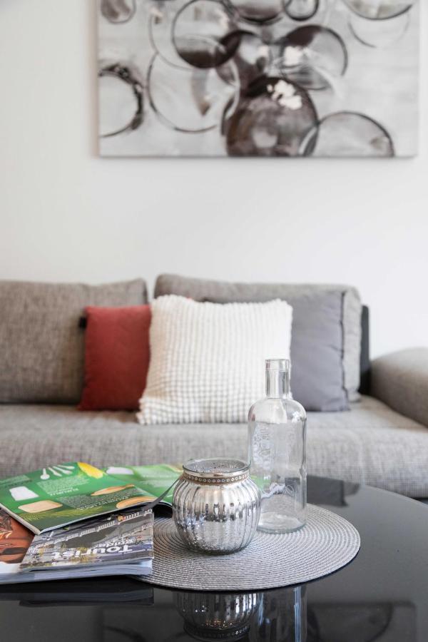 Sunny 2Bdr Apartment With A Balcony Zagabria Esterno foto